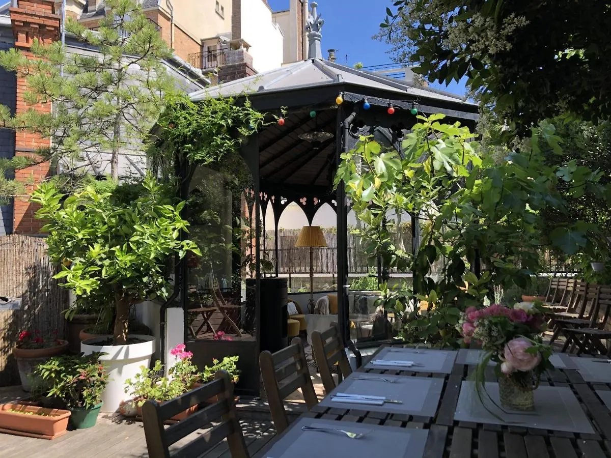 住宿加早餐酒店 笑颜精品酒店 3*