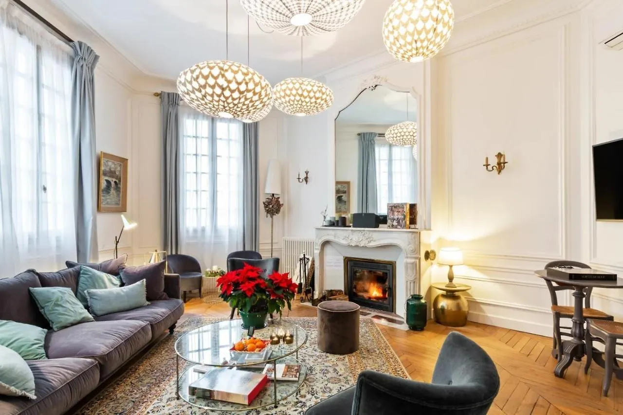Sourire Boutique Particulier Bed & Breakfast 3*